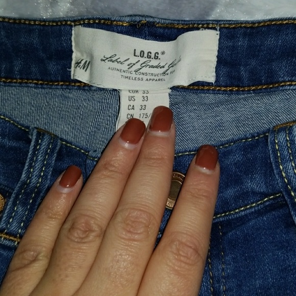 H&M women's Bermuda denim jean shorts - Picture 3 of 4